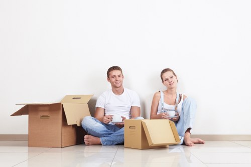 Local moving truck suitable for domestic and commercial removals in Kentishtown