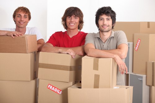 Removal truck hire service supporting a flat or house move