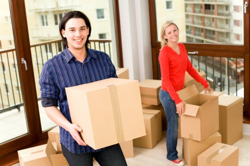Packing support for flats and homes in Kentishtown